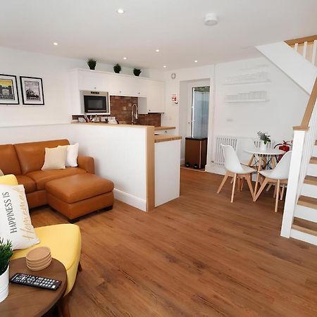 Tucked Away, Beach Access Sleeps 4 Mumbles Extérieur photo
