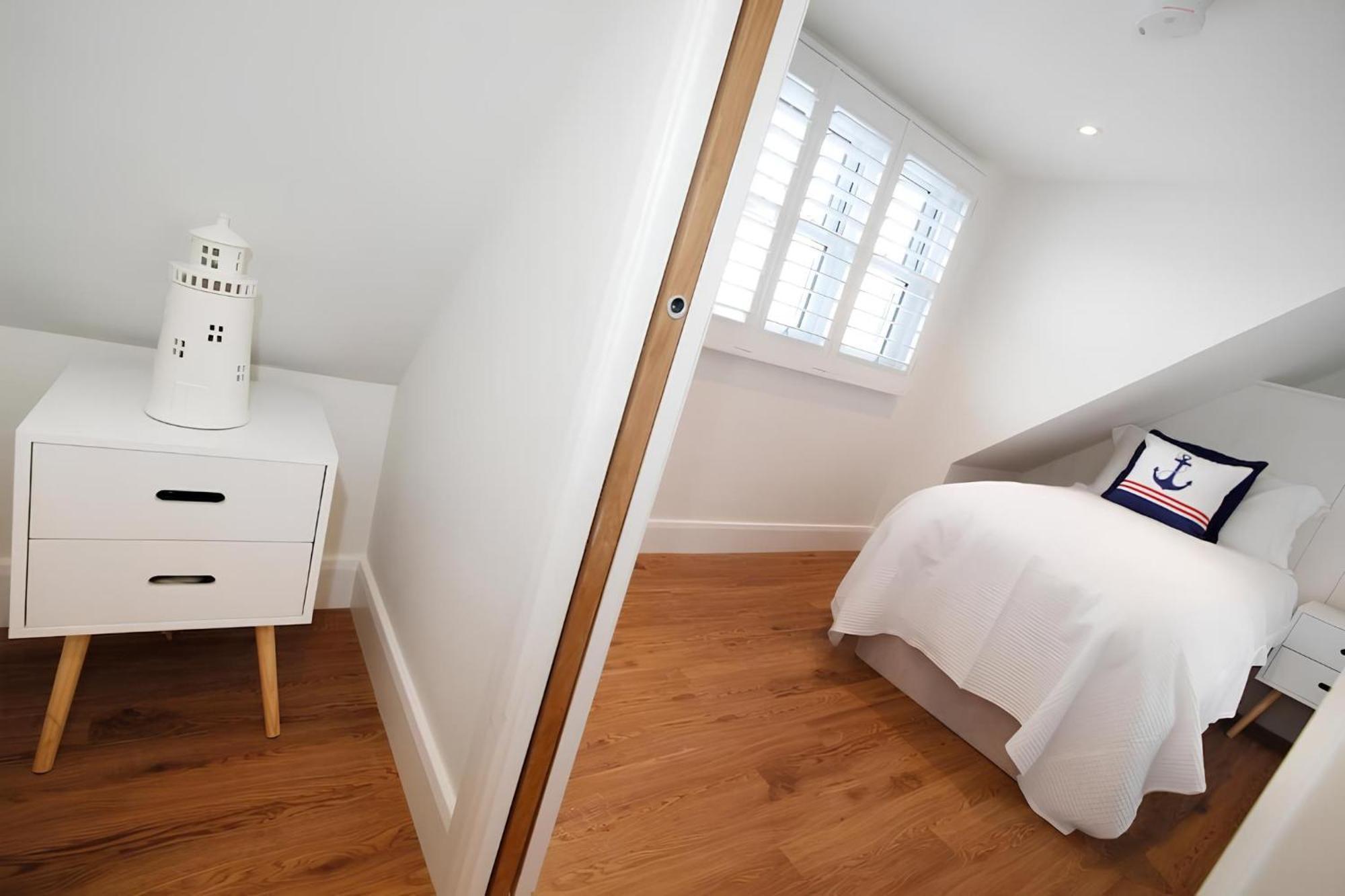 Tucked Away, Beach Access Sleeps 4 Mumbles Extérieur photo